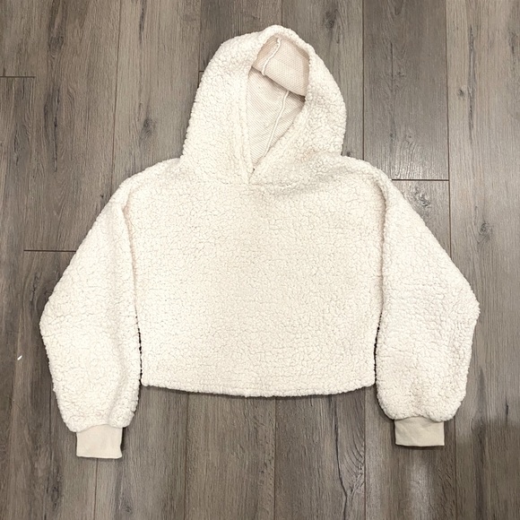 Fluffy Sherpa cropped hoodie - Picture 1 of 2